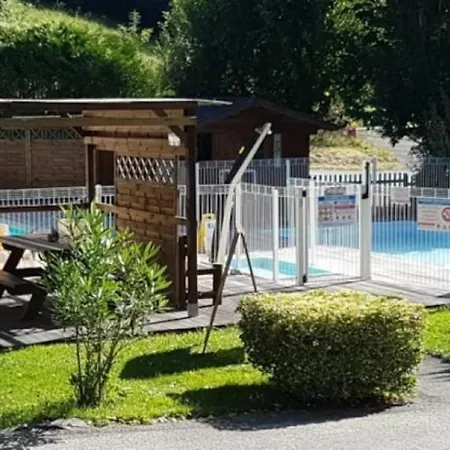 Zecamping 3 Chiens Acceptes Hammam Piscine Chauffee Kemping Louvie Juzon