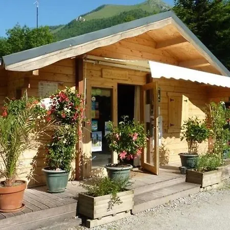 Kemping Zecamping 3 Chiens Acceptes Hammam Piscine Chauffee Louvie Juzon
