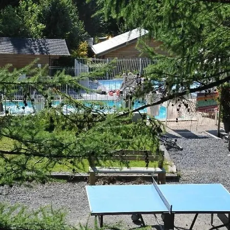Camping Zecamping 3 étoiles Chiens Acceptés Hammam Piscine Chauffée 3*