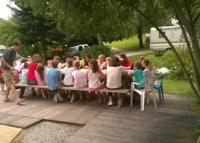 Camping 3 Etoiles - Piscine - Ccbaddh Campingplads Louvie Juzon