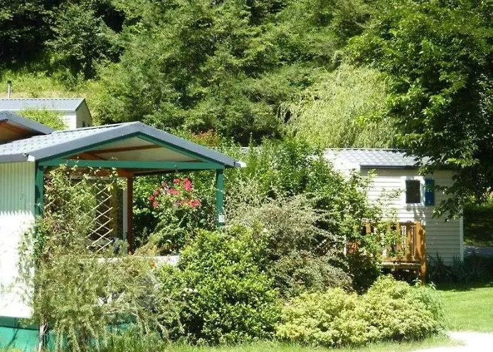 Camping 3 Etoiles - Piscine - Ccbaddh Louvie Juzon