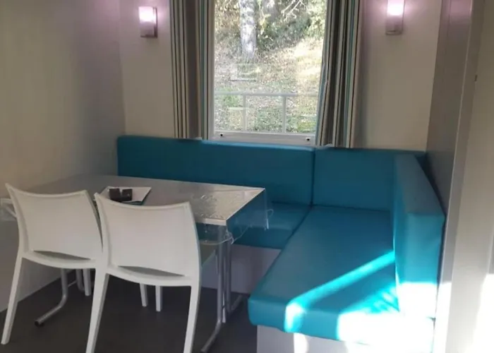 Zecamping 3 Chiens Acceptes Hammam Piscine Chauffee 3*