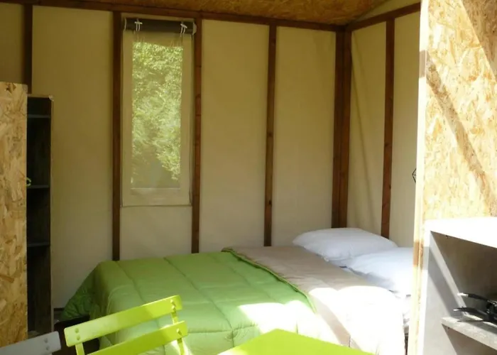 Zecamping 3 Chiens Acceptes Hammam Piscine Chauffee